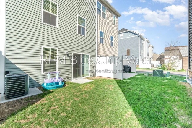 Photo - 14 Wentworth Ln