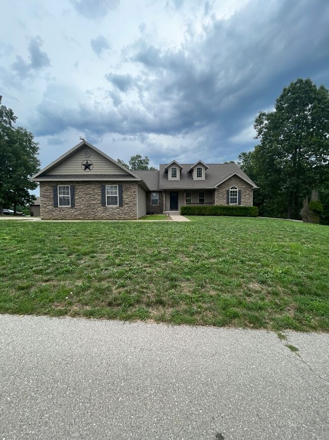 Building Photo - Not available for showings until July.