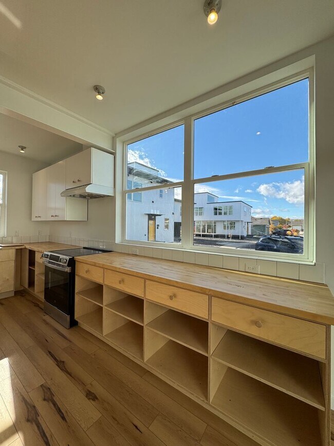 Photo - Spacious 4-Bedroom, 3-Bath Home with Stunning Views