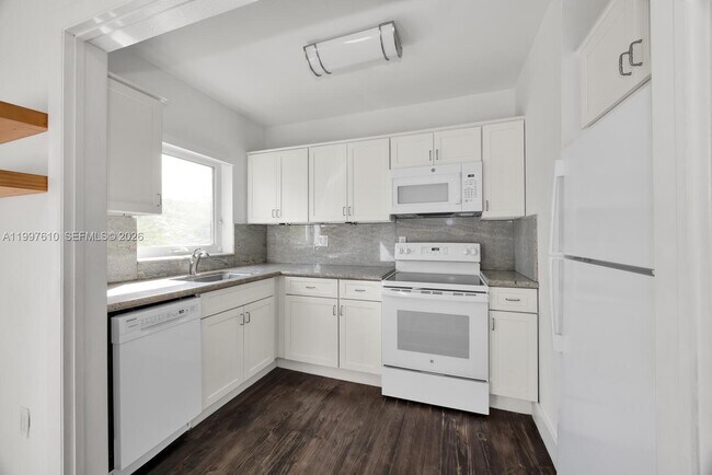Photo - 5510 SW 76th St Unit C