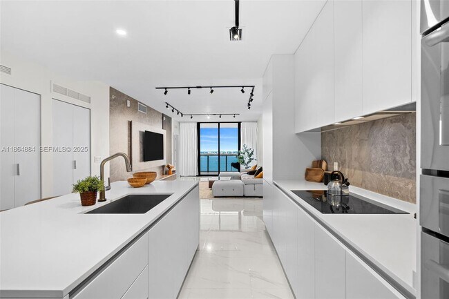 Photo - 700 NE 24th St Unit 3206