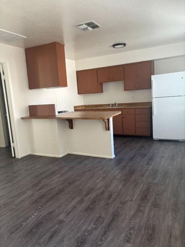 Photo - 771-773.5 Brighton Unidad 773.5 Brighton