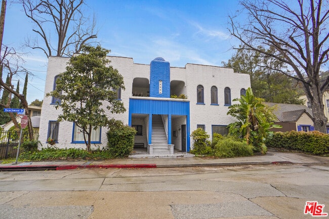 Building Photo - 6100 Glen Oak St Rental