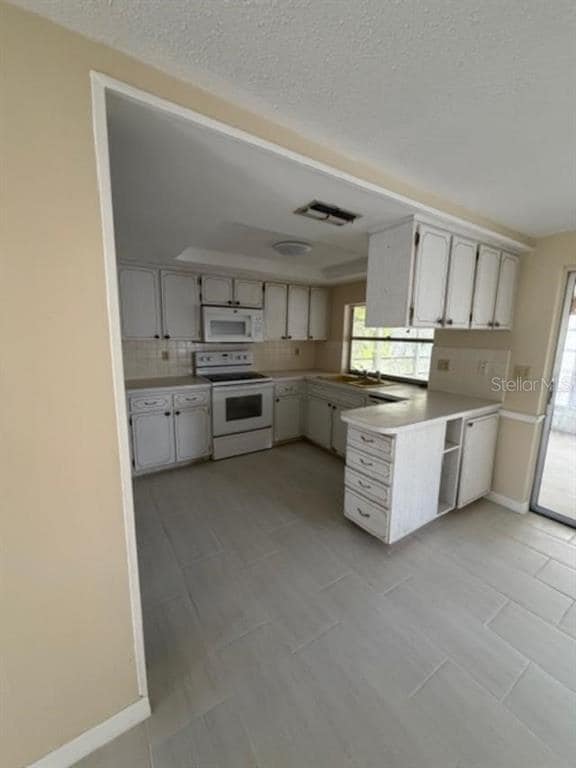 Photo - 7818 Foxwood Dr