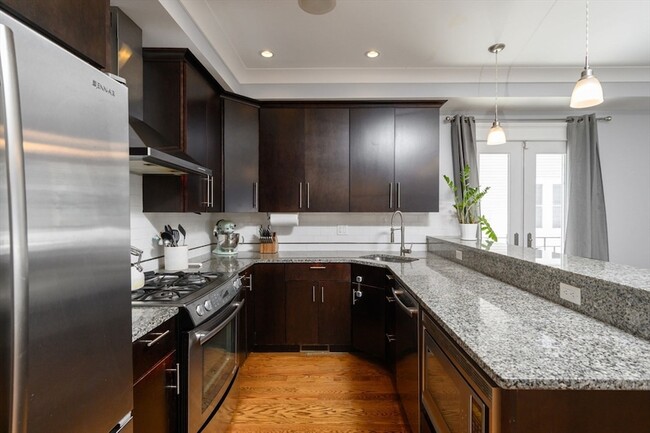 Photo - 39 Coffey St Unit 2