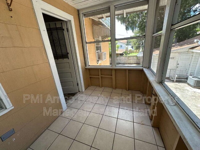 Photo - 722 W Central Ave