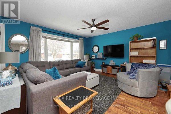 Photo - 18 Bothwell Crescent