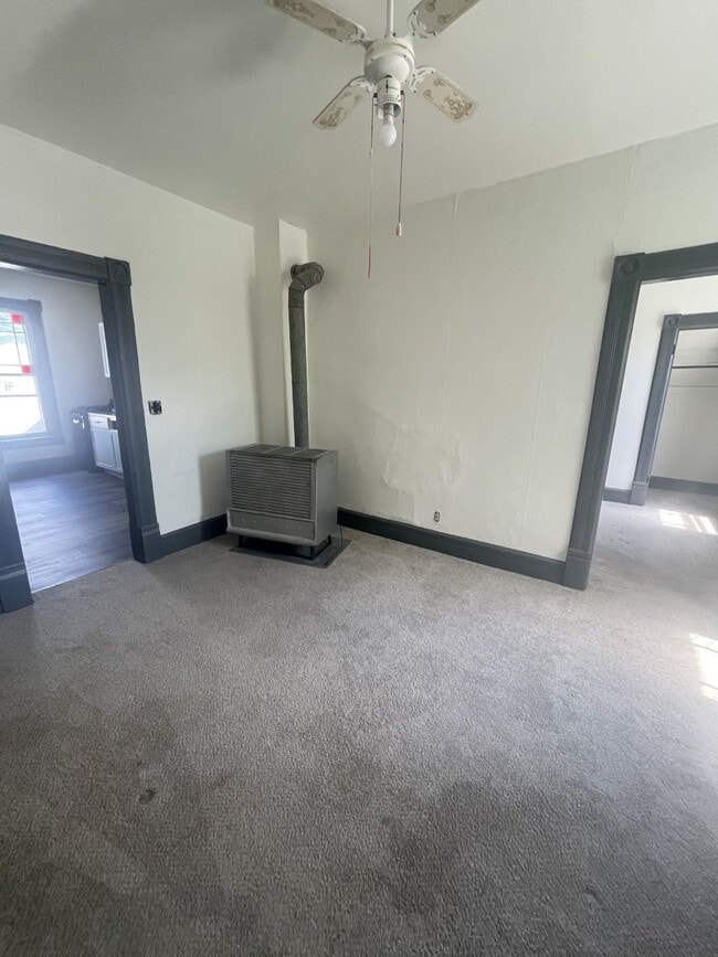 Photo - 615 Market St