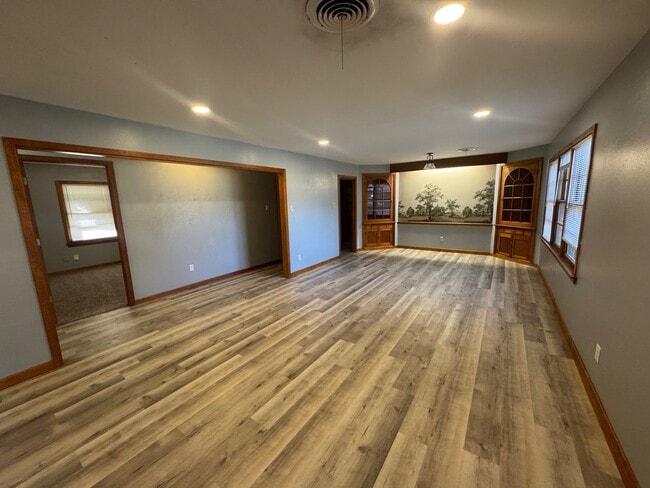 Photo - 2218 Rosewood Dr