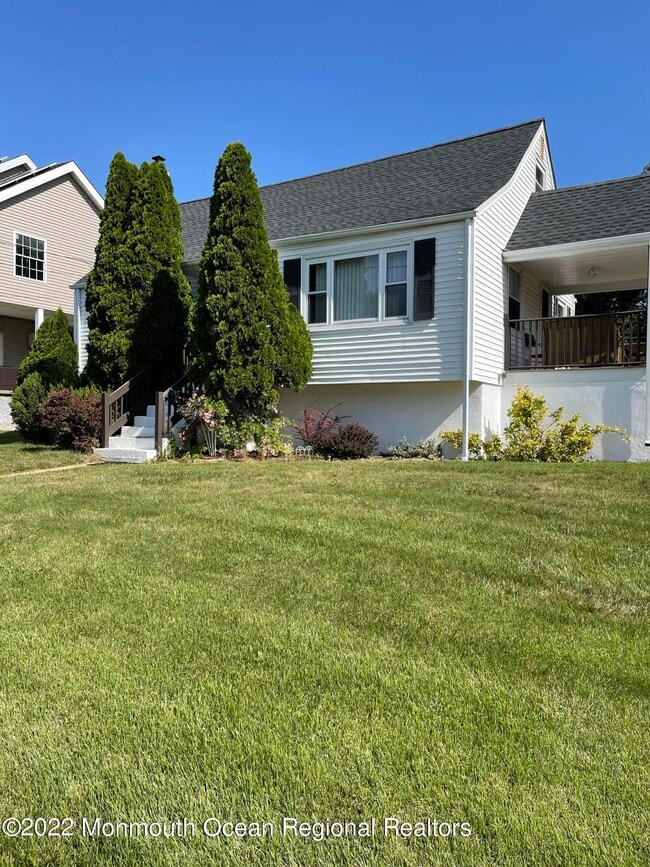 Photo - 17 Clarence Ave