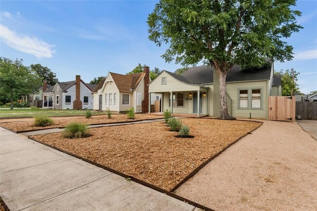 Photo - 1914 W Magnolia Ave