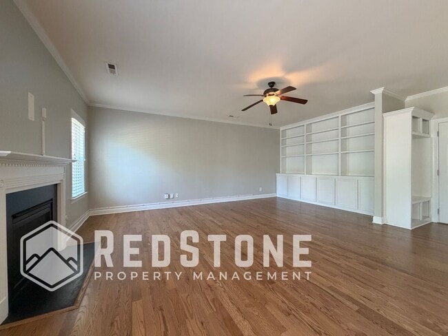 Photo - 1823 Buxton Way