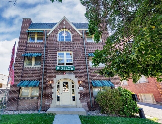 Bigelow Chapman Apartments