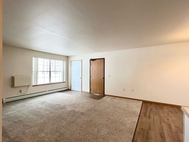 Photo - River View Apartment Community