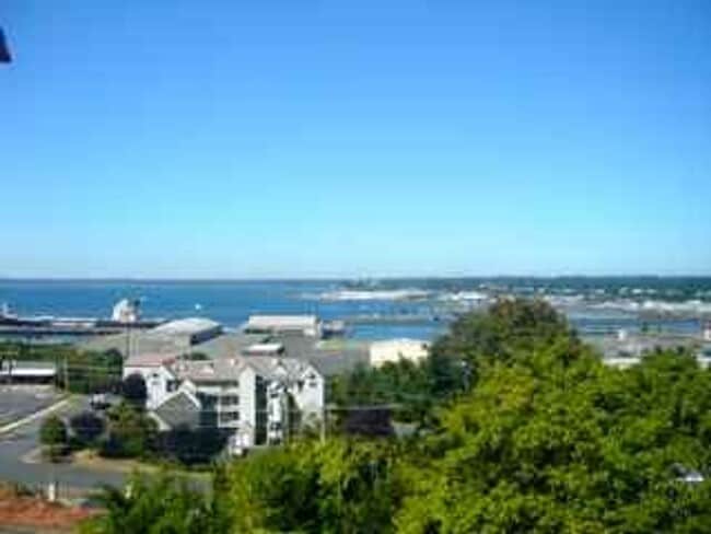 Photo - Bay View Living Near WWU – 1 & 3 Bedroom Units Unit #1