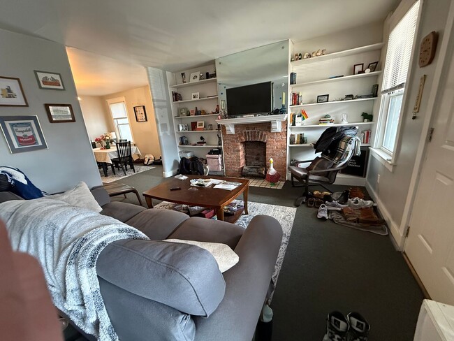 Photo - 5921-5923 Nicholson Street Unidad 5923