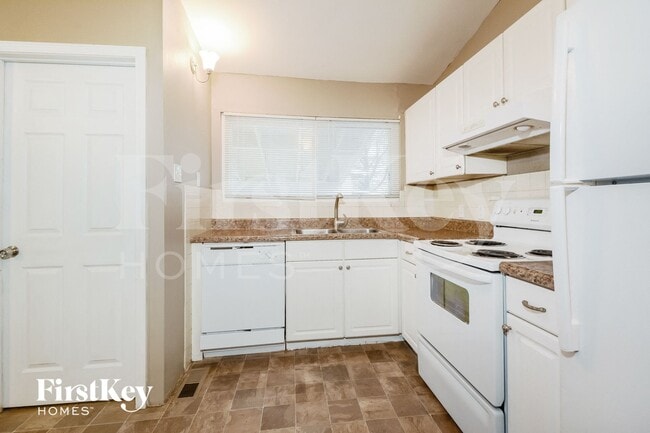 Photo - 1295 Ensenada Dr