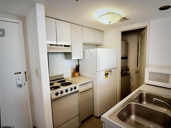 Photo - 3851 Boardwalk Unit 2405