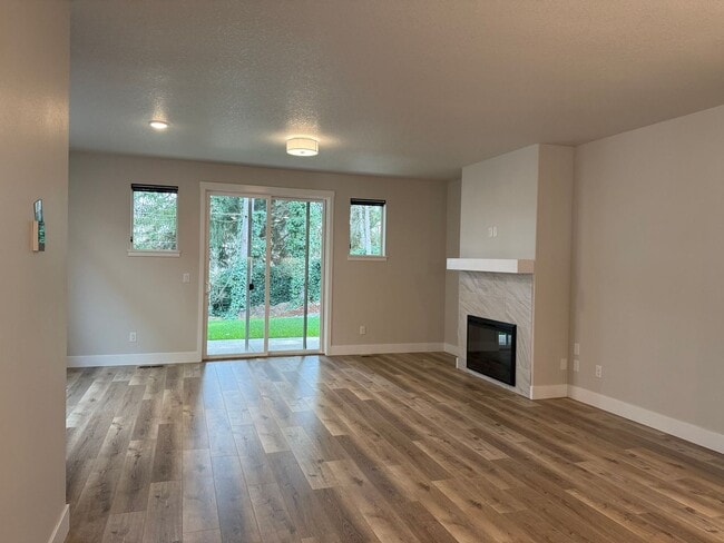 Photo - Beautiful Three Bedroom New Construction Home For Rent