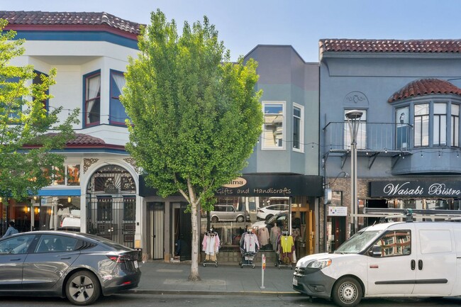 530-532 Castro Street - 530-532 Castro Street Apartment Unit 532 Castro Street