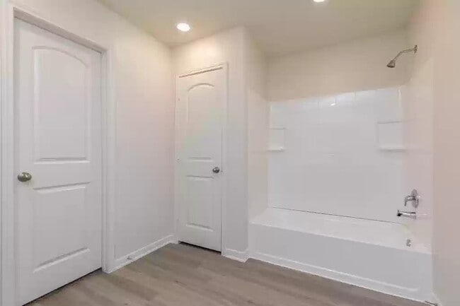 Photo - 8135 Vacek Meadows Loop