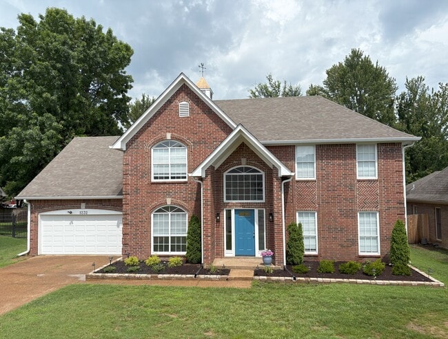 Photo - 1232 Sugar Ln House