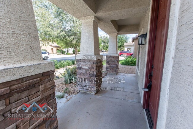21113 E Stonecrest Dr