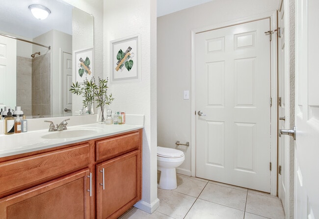 Master Bath - Broad at Riviera South