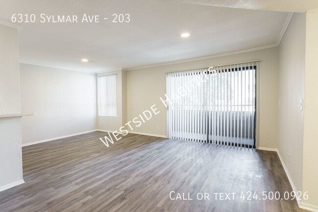 Photo - 6310 Sylmar Ave Apartamento Unidad 203