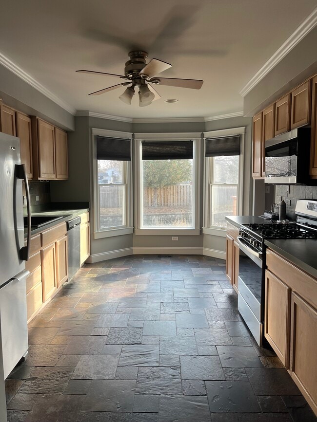 Photo - 203 Spring Point Dr