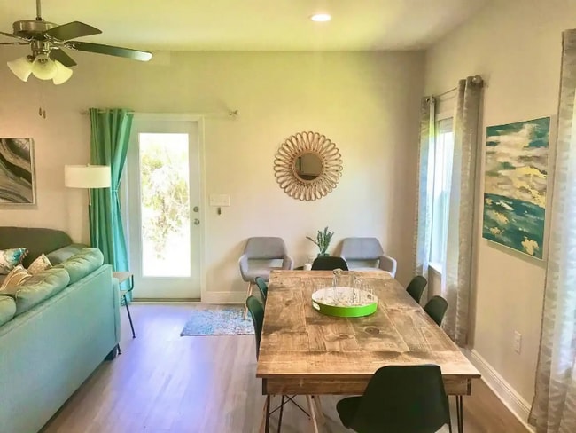 Photo - 1867 Pointe Dr