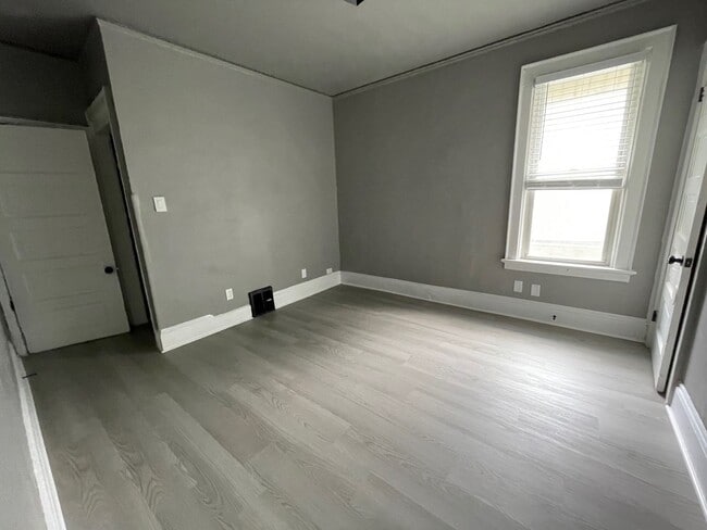 Building Photo - 3231-3233 N Buffum Unit 3231 N Buffum (lower) Rental