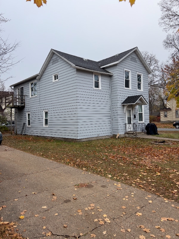 Photo - 922 7th St E Unit Bottom