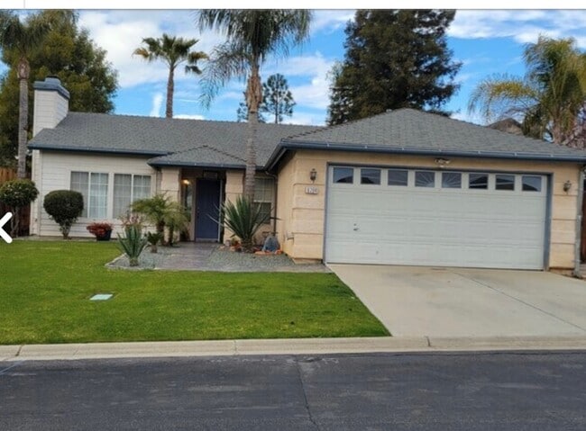 Building Photo - 6204 Castle Cary Dr Rental