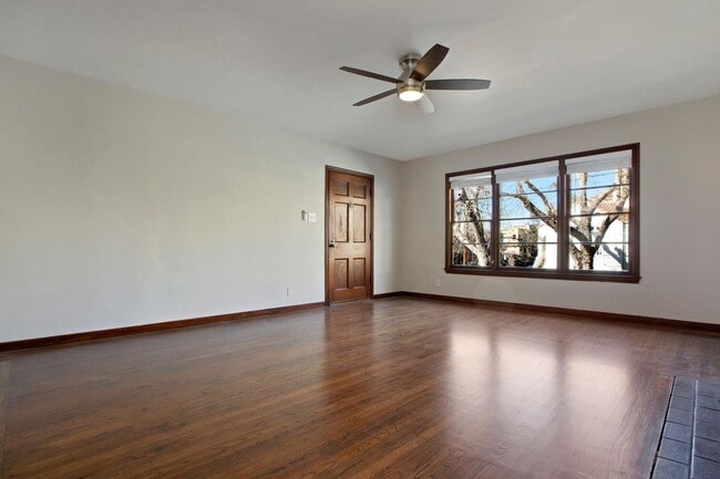 Photo - 2400-2402 Virginia St. Unit 2402