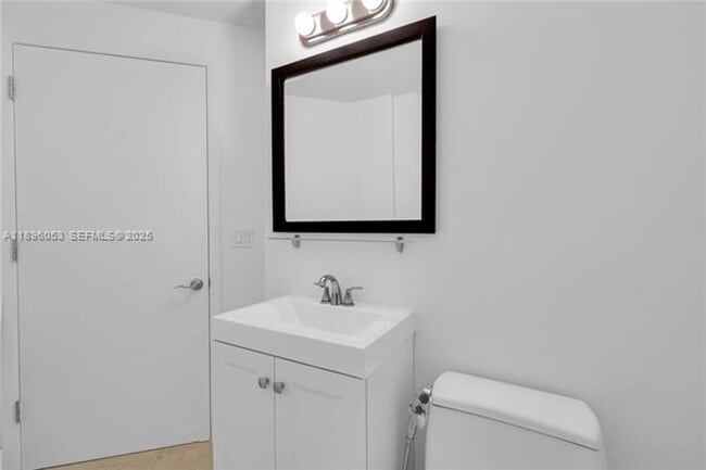 Photo - 3131 NE 188th St Unit 3131 NE 188th St  2-1005