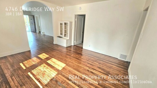 Photo - 4746 Delridge Way SW