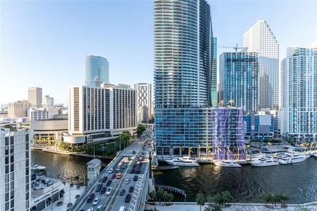 Photo - 485 Brickell Ave Condo Unit 1604