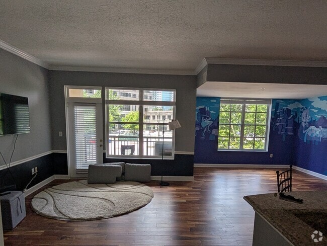 Building Photo - 1101 Juniper St NE Unit 327 Rental
