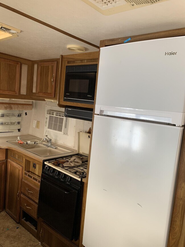5755 S Fontana Ave Unidad 1