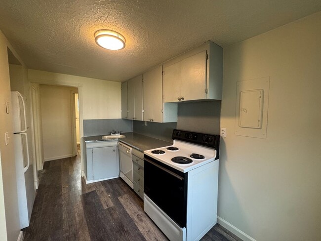 Photo - Luradel Duplex Unidad 4718 SW Luradel