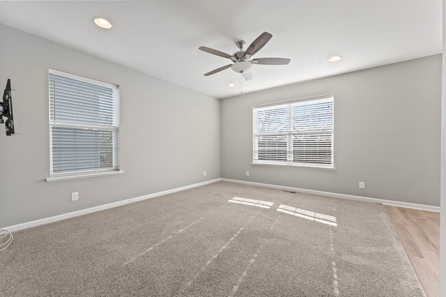 Photo - 7077 Hidden Green Cir