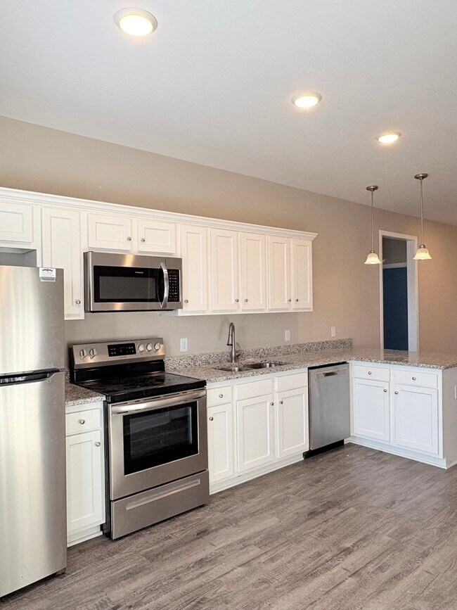 Photo - 258 Spring Creek Ave Unit B