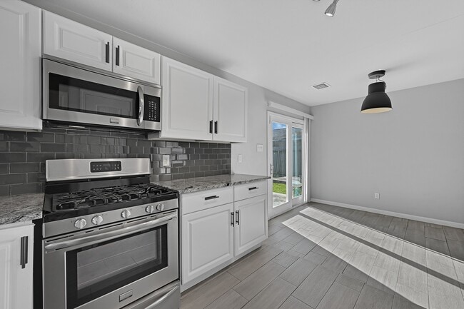 Photo - 6705 Sherwood Dr
