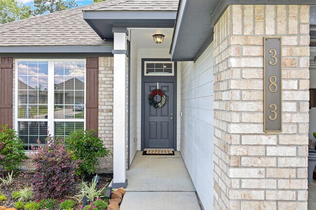 Photo - 383 Shoreview Dr