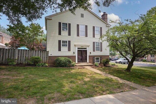 Photo - 2501 Windbreak Dr Townhome