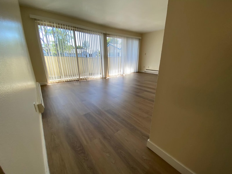 Photo - 13218 Ambaum Blvd SW