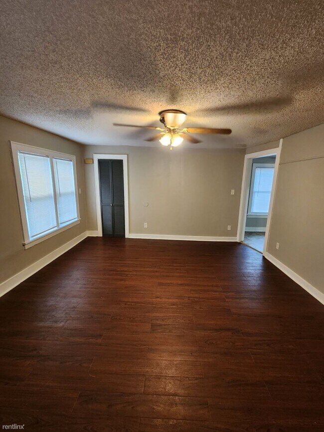 Photo - Studio, 1 bath House - 2460 W Martha St 24...