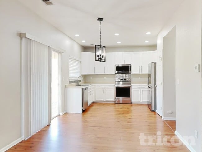 Photo - 13937 E 105th Pl