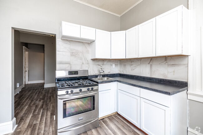 Studio - 450 SF - Schricker Apartments